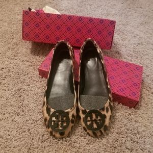 Tory BurchLeopard Minnie Travel ballet flats